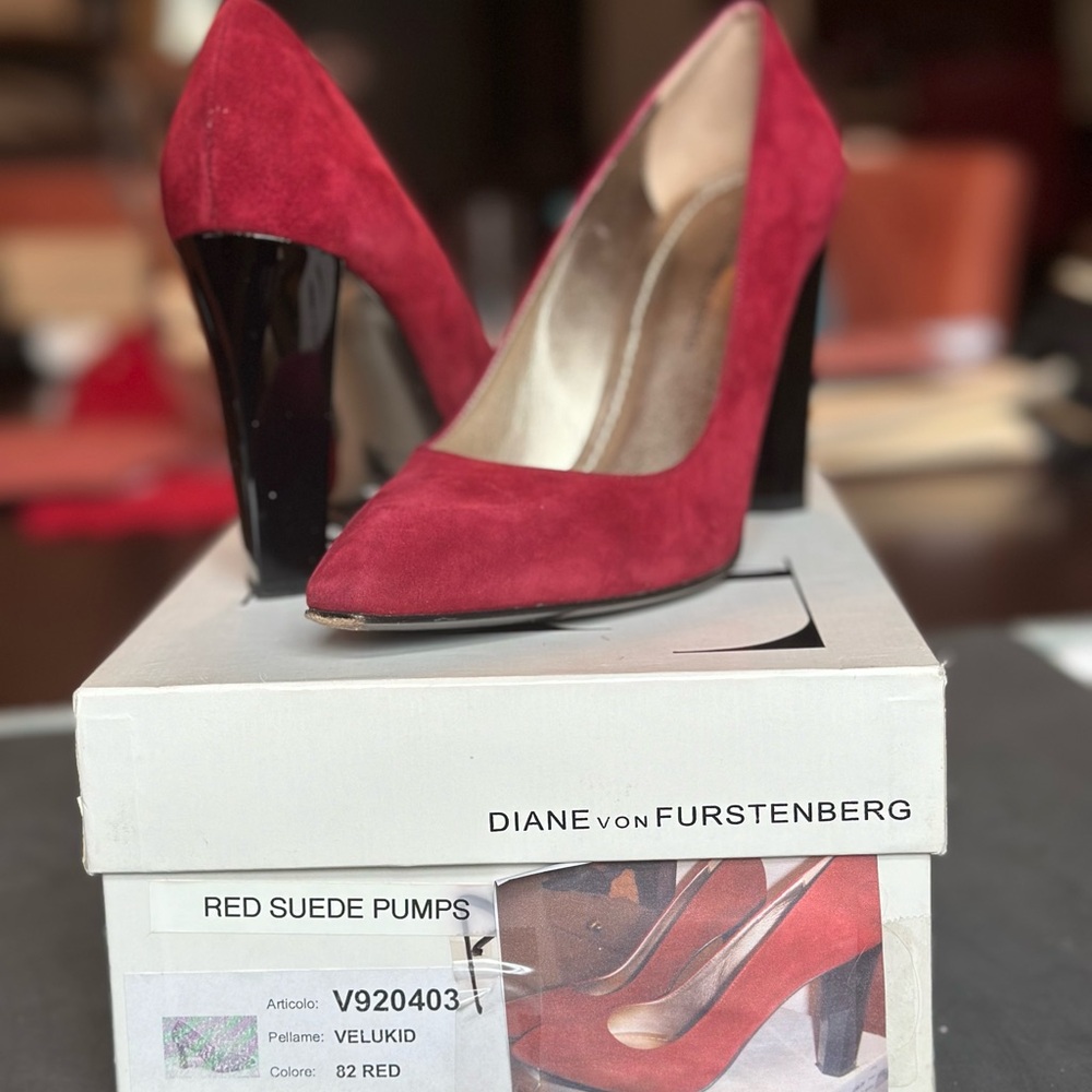 Size 7 Diane von Furstenberg red suede pumps